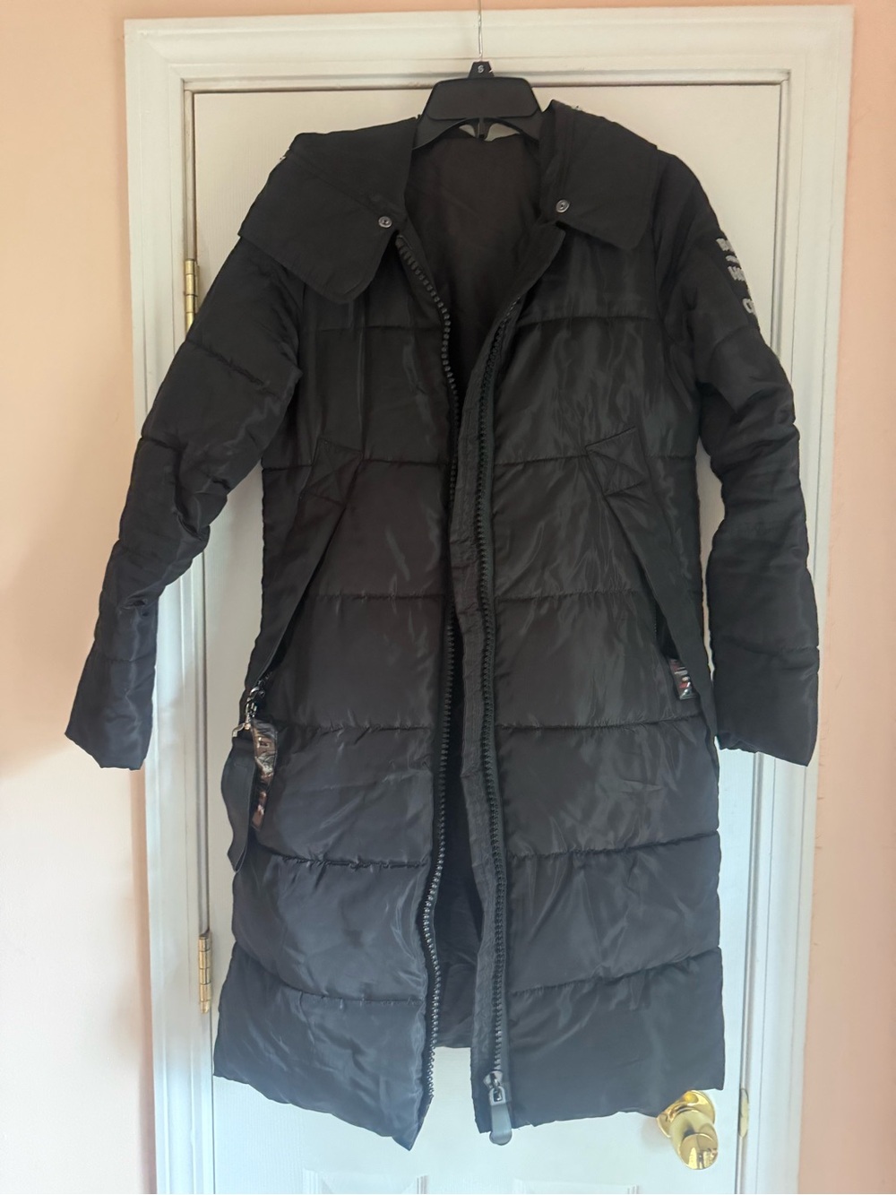 Beautiful NAIMIRONG full-length black puffer coat Hooded Quilted Size Medium